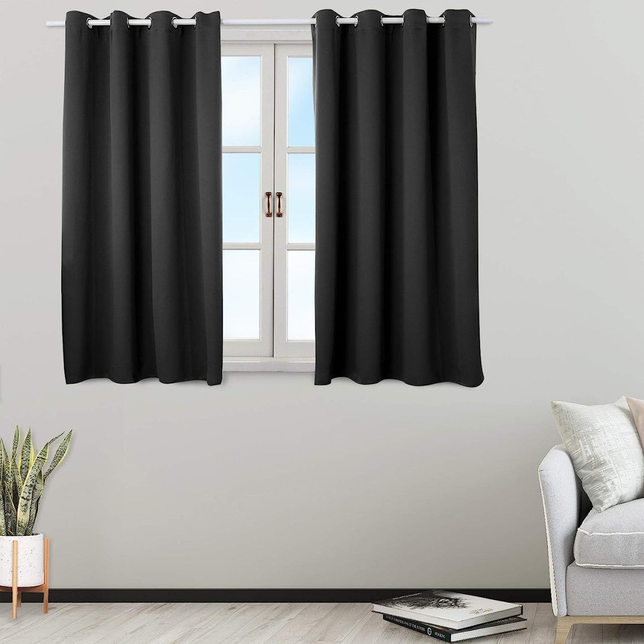 24goodz 2 Pieces Heat-insulating Blackout Curtains - Premium Material for Durability - Energy Saving & Noise Absorption - 100% Polyester - Black - 135x225 cm - sz