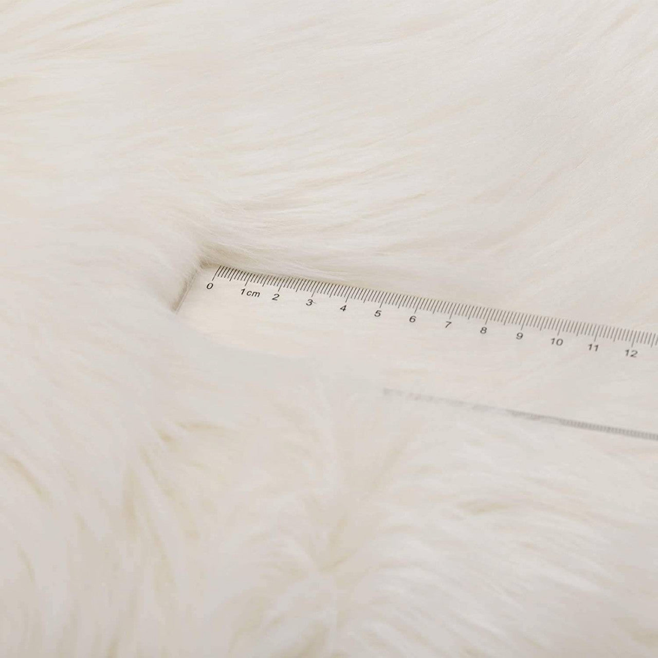 24goodz Faux Sheepskin Long Hair Throw Blanket - Soft and Cozy - Polyester - For Home and Office - White 60x180cm - ws