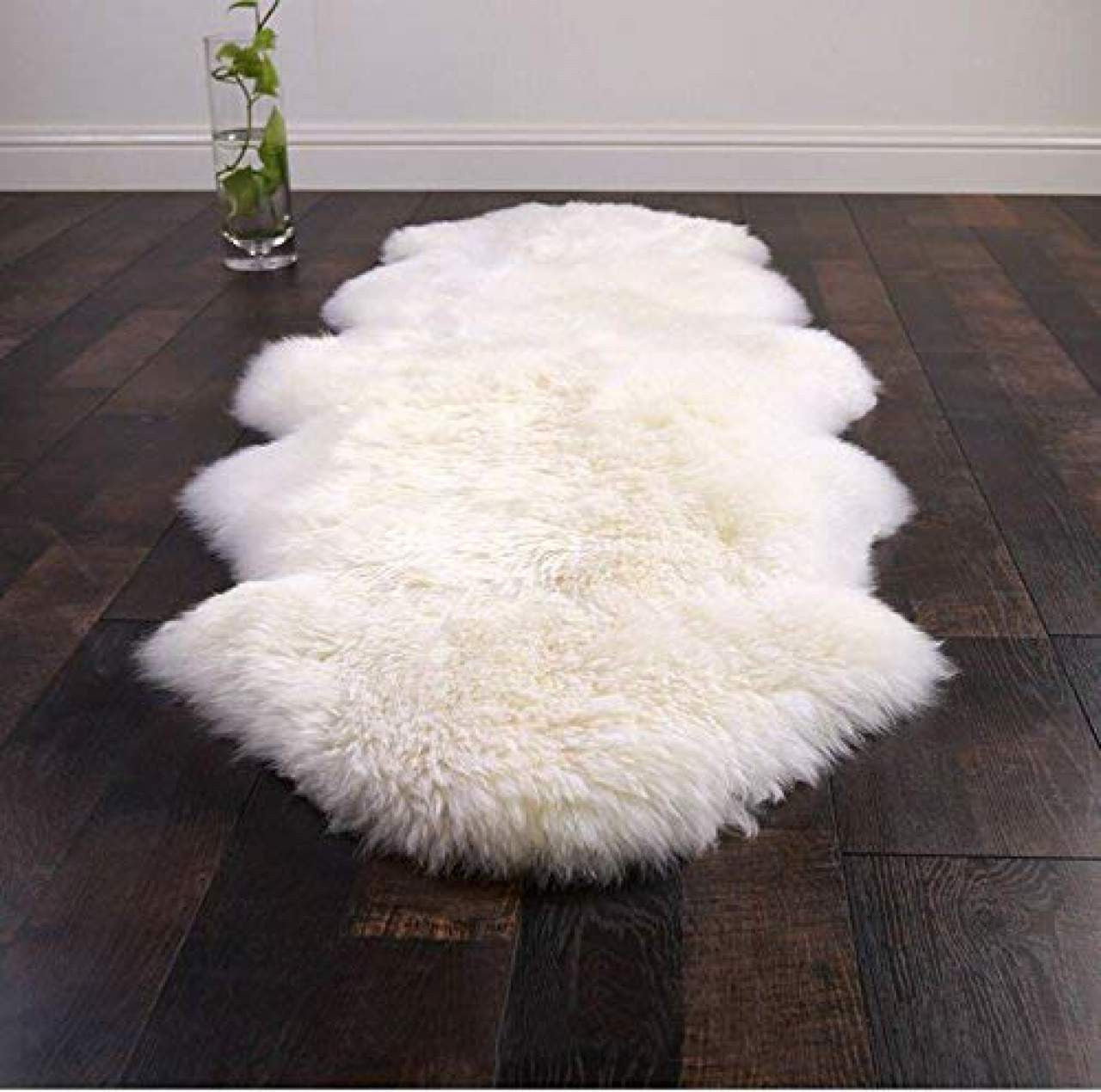 24goodz Eco Lambskin Rug - 100% Natural Material - Self-Cleaning and Stain-Resistant - 100% Natural Sheepskin - For Home Decor - White - ws