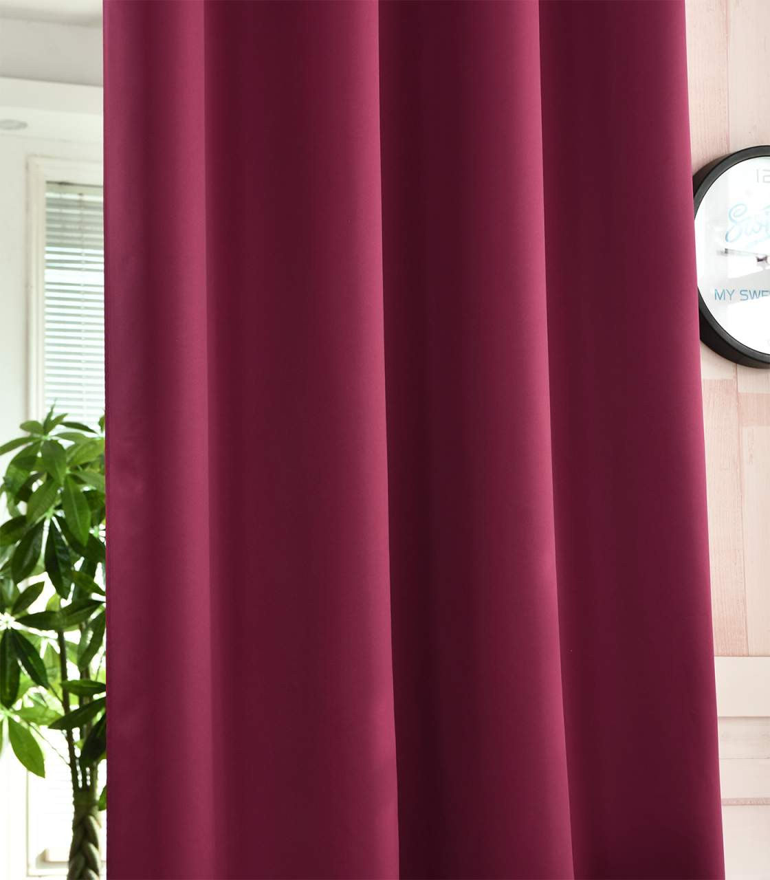 24goodz Blackout Curtains with Eyelets - Energy Saving & Sound Absorbing - 100% Polyester - For Any Room - 135x225 cm - Black/Beige - bb
