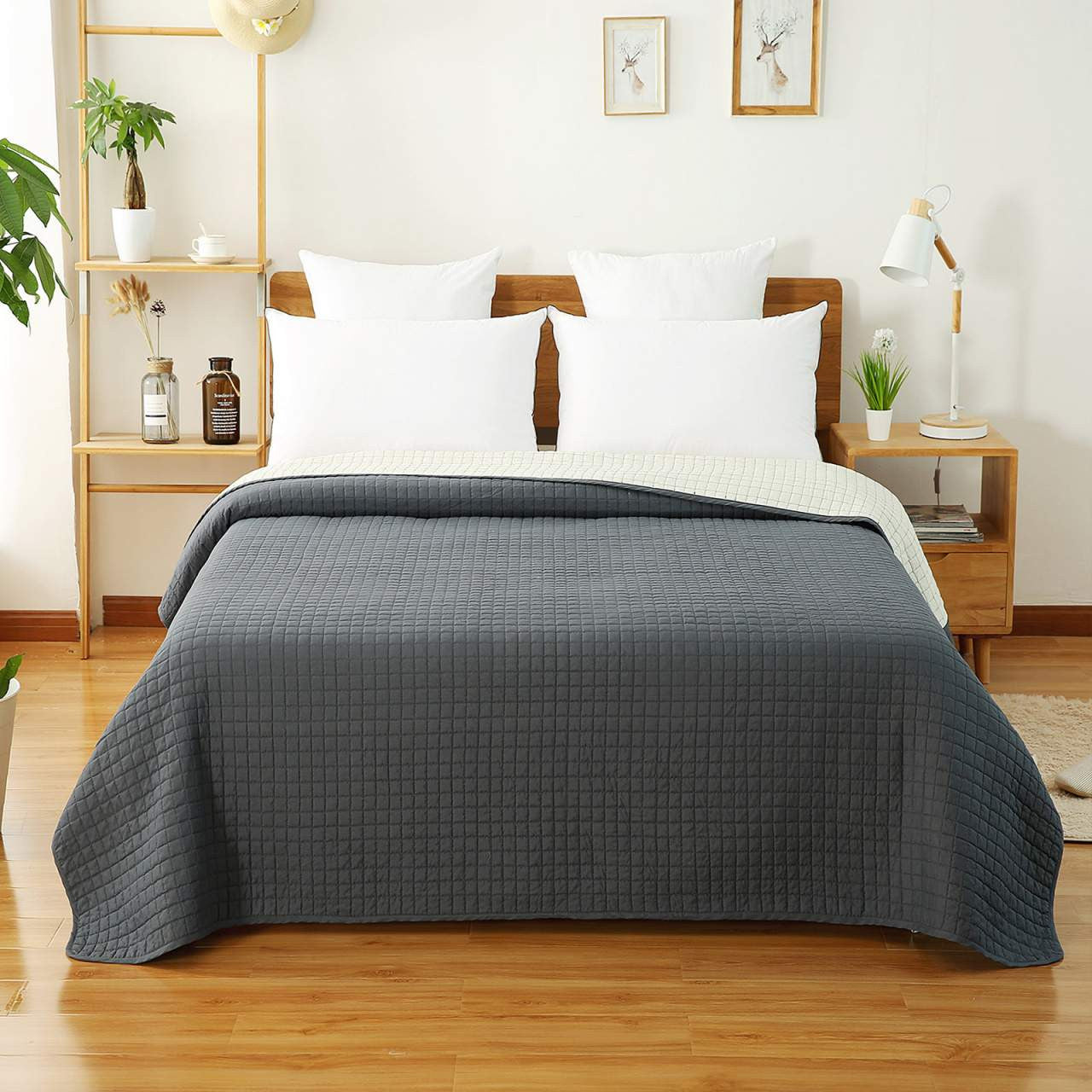 24goodz Reversible Patchwork Bedspread - Comfortable and Breathable - Easy Maintenance - 100% Polyester - Grey & Cream - 170 x 210 cm