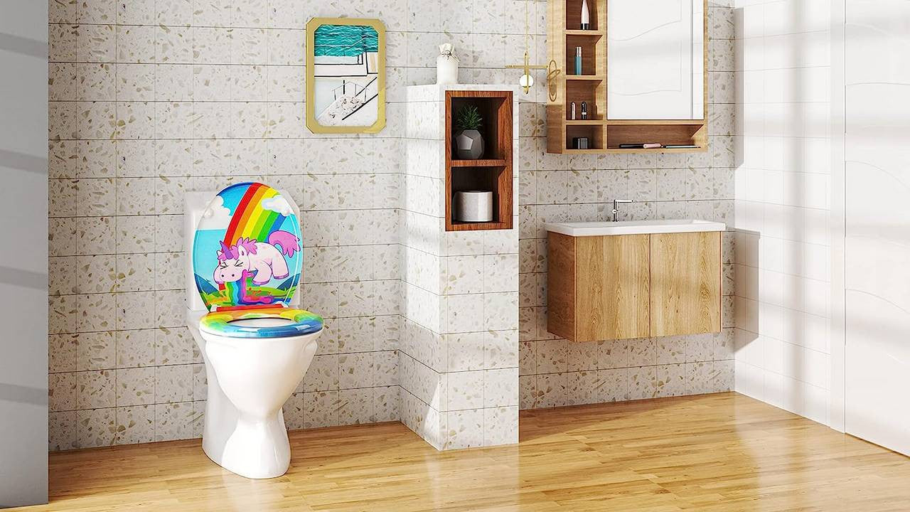24goodz Duroplast Toilet Seat - Soft-Close Mechanism - Durable and Easy to Clean - Duroplast - For Standard Oval Toilets - Colourful
