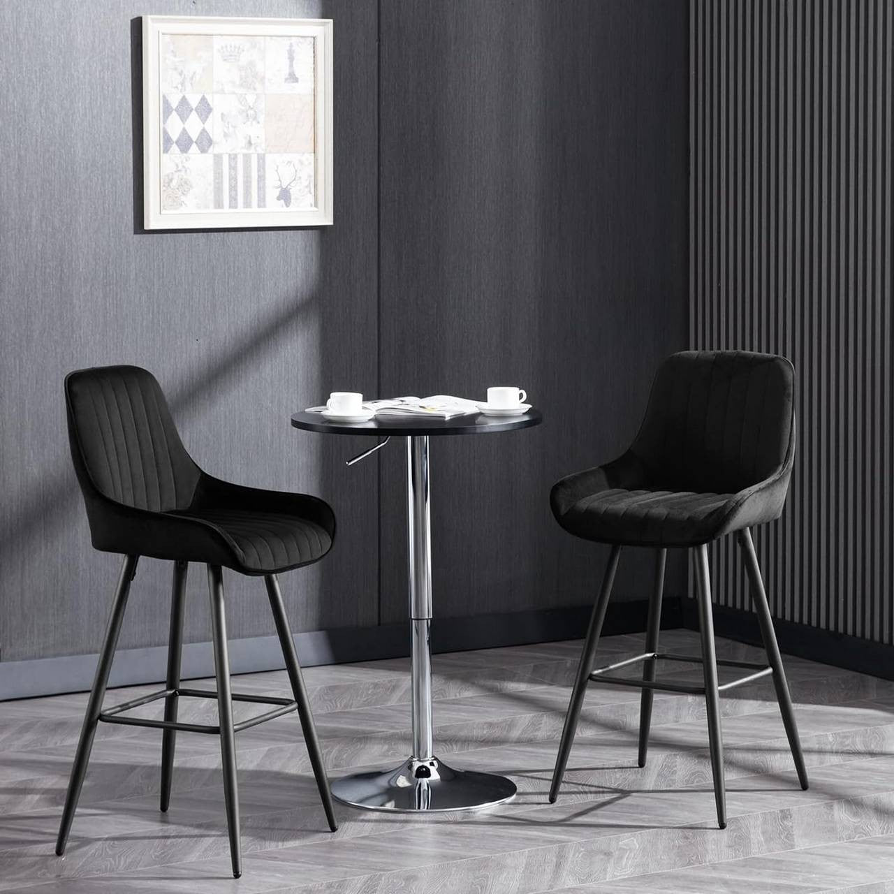24goodz Velvet Bar Stool - Thick and Comfortable Seat - Ergonomic Design - Metal Frame - Black - 48.5x106x46 cm