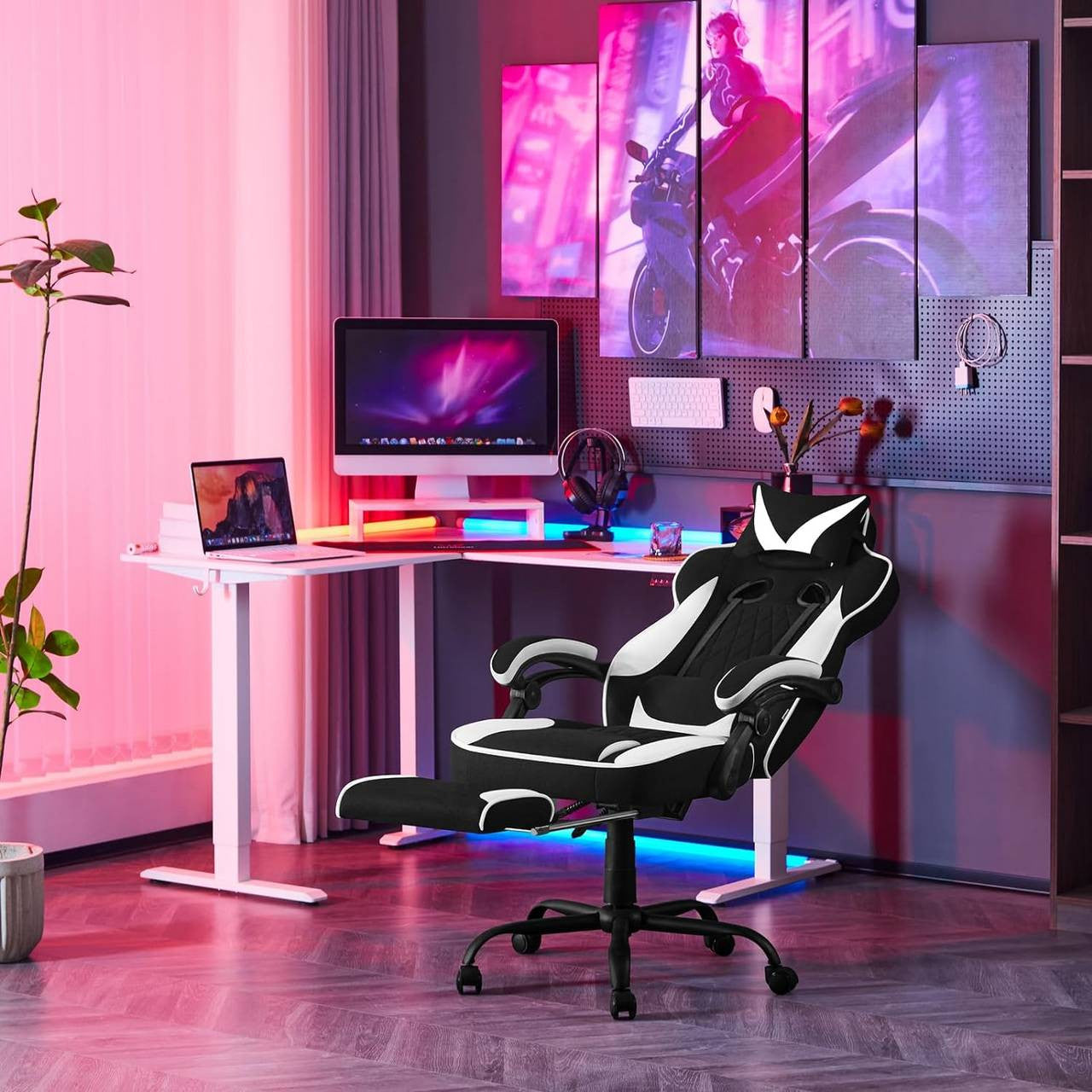 24goodz Gaming Chair with Pocket Spring Cushion - Ergonomic Design - Adjustable Footrest - Mesh and Metal - For Gamers - Black + White
