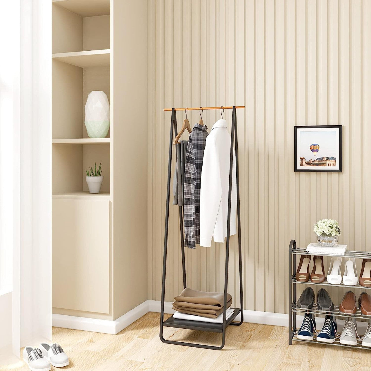 24goodz Modern Coat Rack with Shelf - Space-Saving Design - Sturdy Metal Frame - Black - For Bedroom and Hallway - 54x141x45 cm