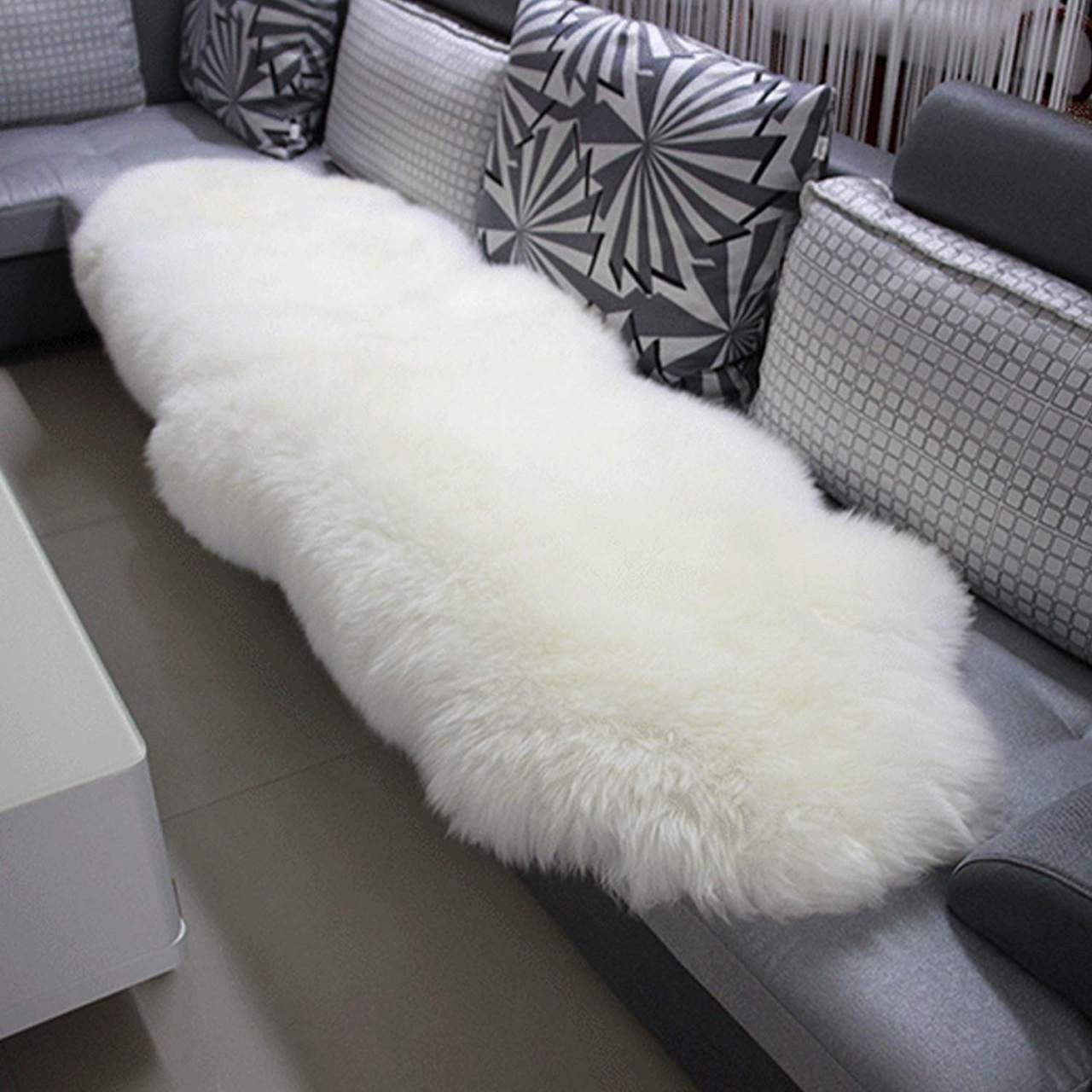 24goodz Eco Lambskin Rug - 100% Natural Material - Self-Cleaning and Stain-Resistant - 100% Natural Sheepskin - For Home Decor - White - ws