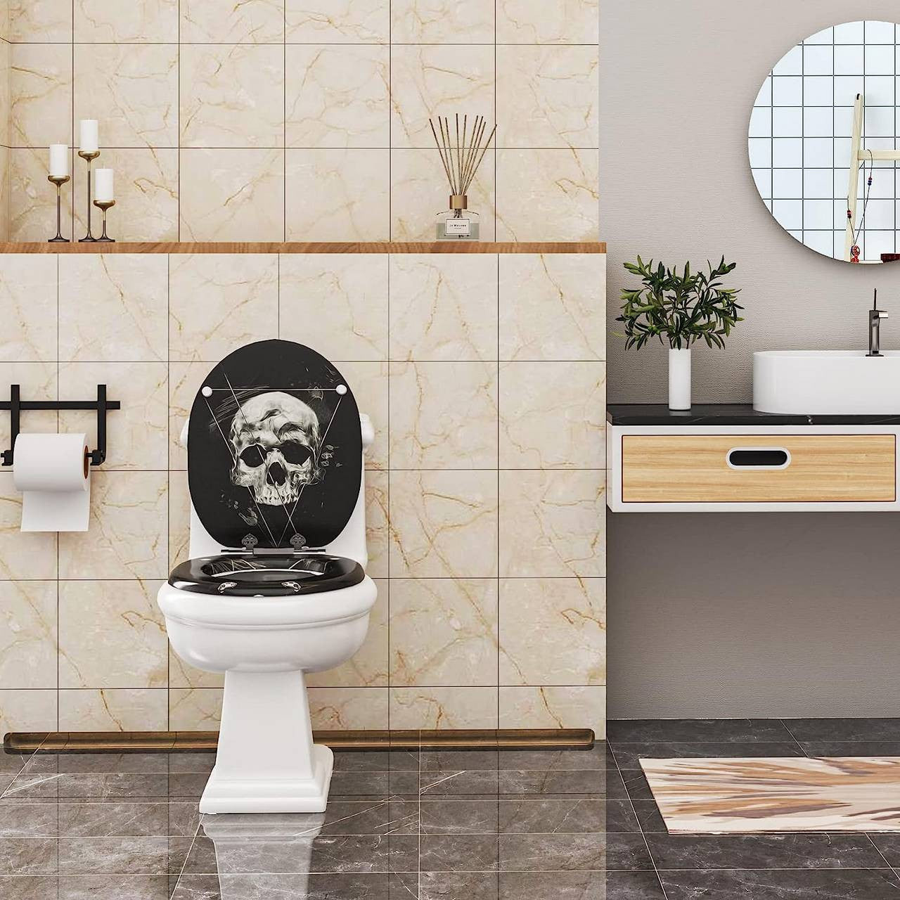 24goodz Toilet Seat with Soft-Close Mechanism - Antibacterial and Water-Resistant - MDF - Universal Fit - Black Skull Design